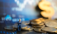 【贵金属】非农就业火爆 贵金属涨跌不一